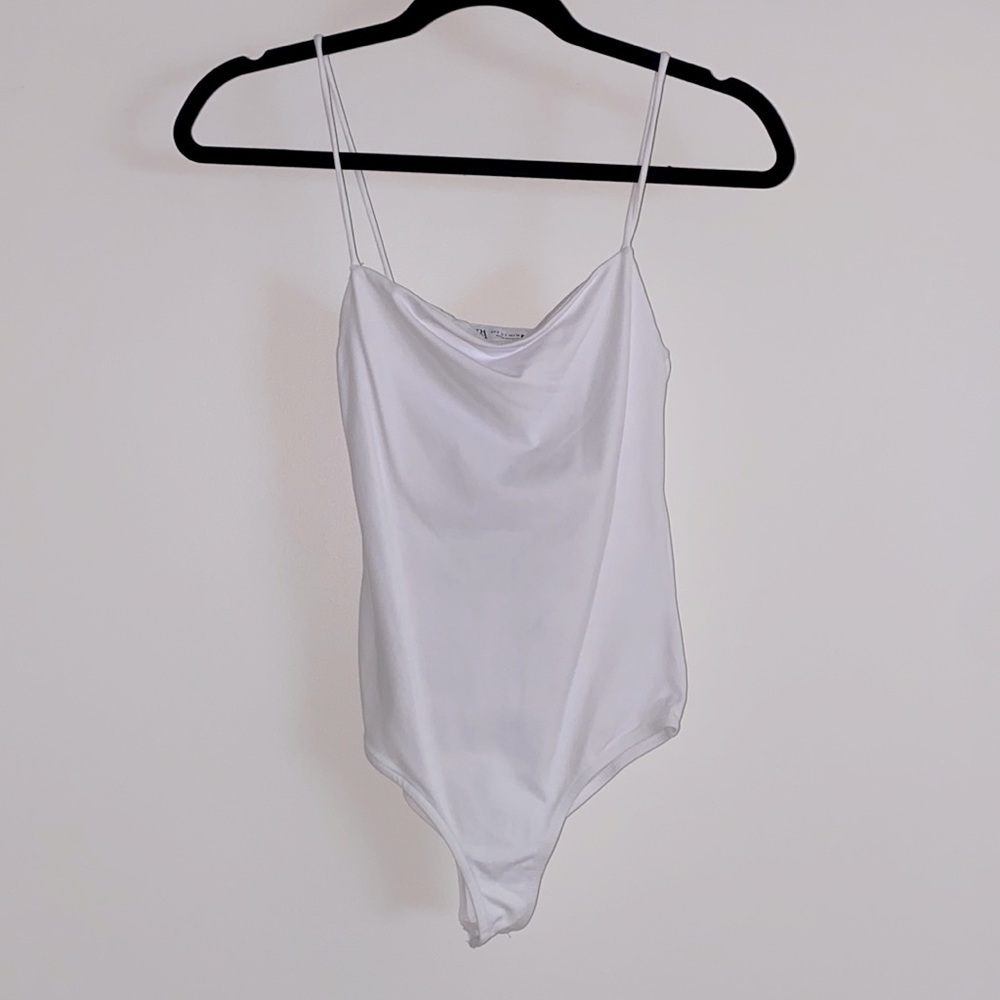 NEW w/o tags. ZARA. White bodysuit. Small. True to size.